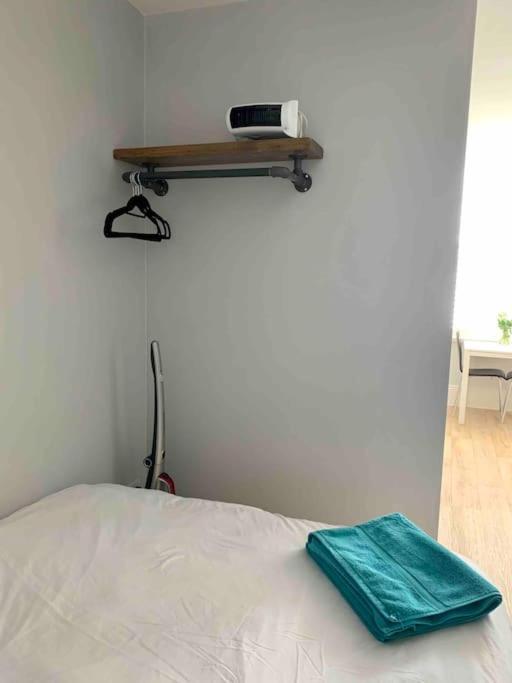 Seaside Snug, By The Beach, In Central Worthing With Parking 외부 사진